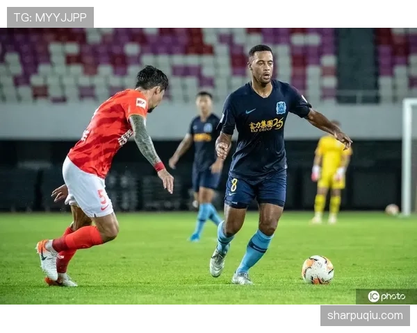广州足球俱乐部热身赛表现积极,中前场配合逐步提升 广州足球俱乐部热身赛表现积极,中前场配合逐步提升